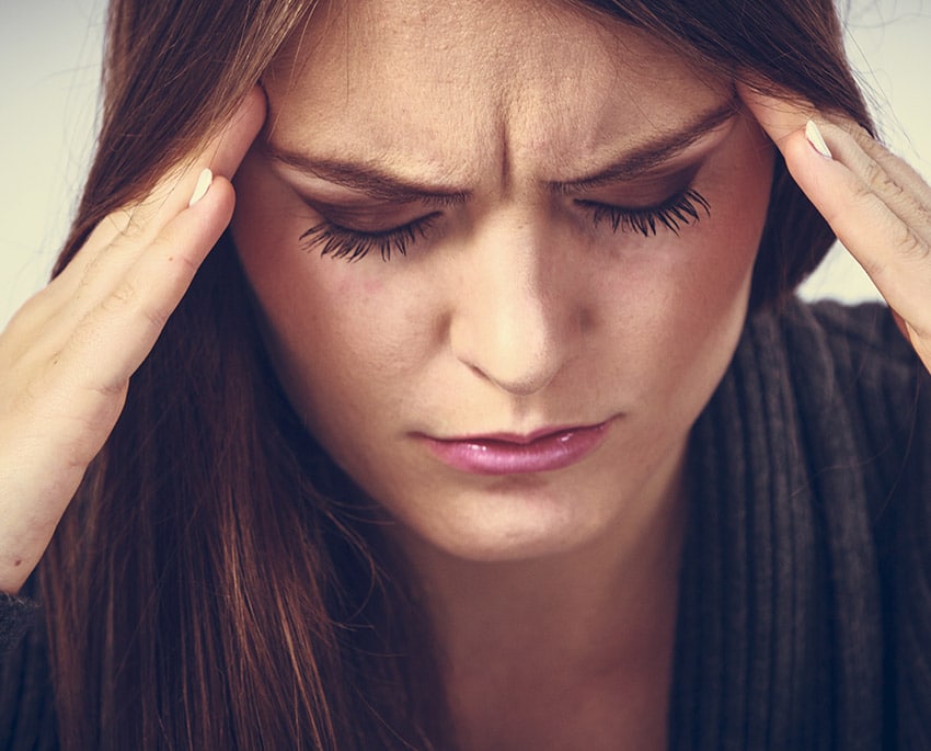 Mögel kan orsaka allergiliknande symptom, såsom rinnande ögon och näsa, huvudvärk, trötthet, andningsbesvär och utslag