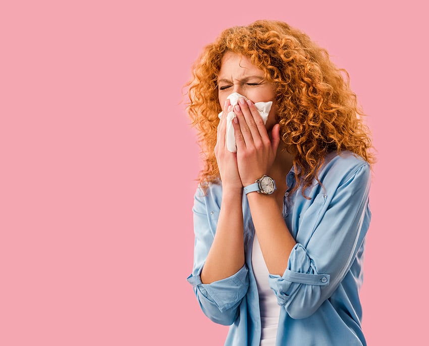 Mögelsporer kan sprida sig till andra textilier och orsaka allergiska reaktioner, hudirritationer och andningsproblem